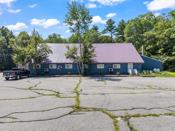 $919,000 | 62 Chicopee Road, Buxton, ME 04093