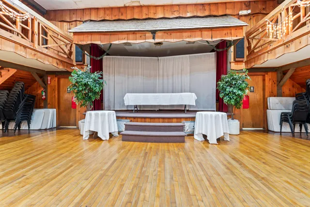 $919,000 | 62 Chicopee Road, Buxton, ME 04093