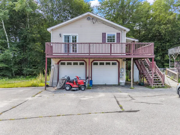 $919,000 | 62 Chicopee Road, Buxton, ME 04093