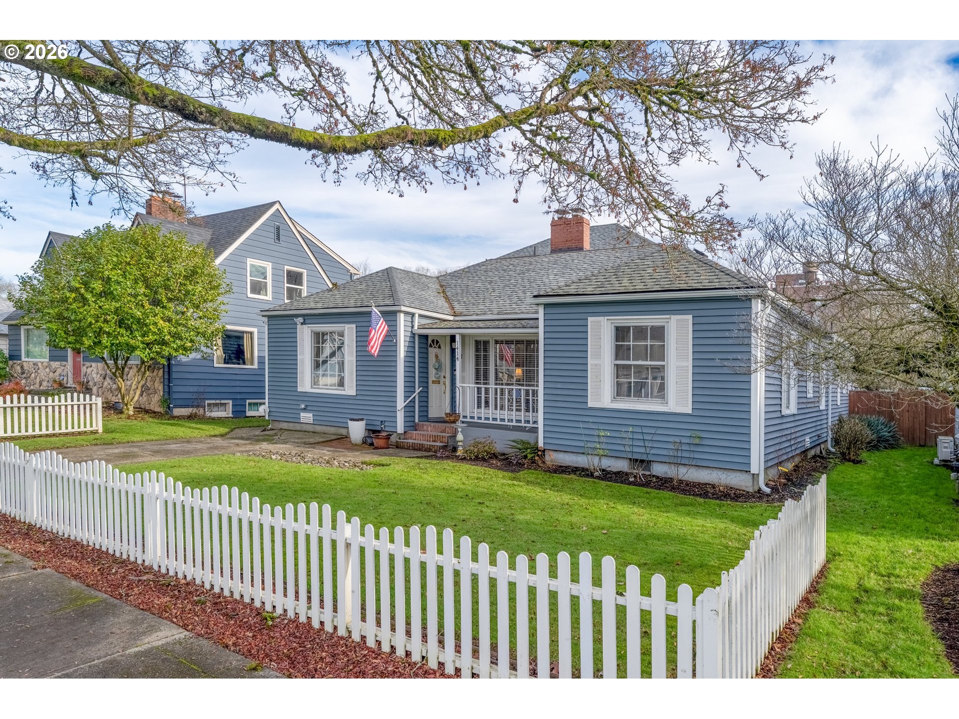 1414 19th Avenue Longview, WA 98632 - Photo 1 of 42