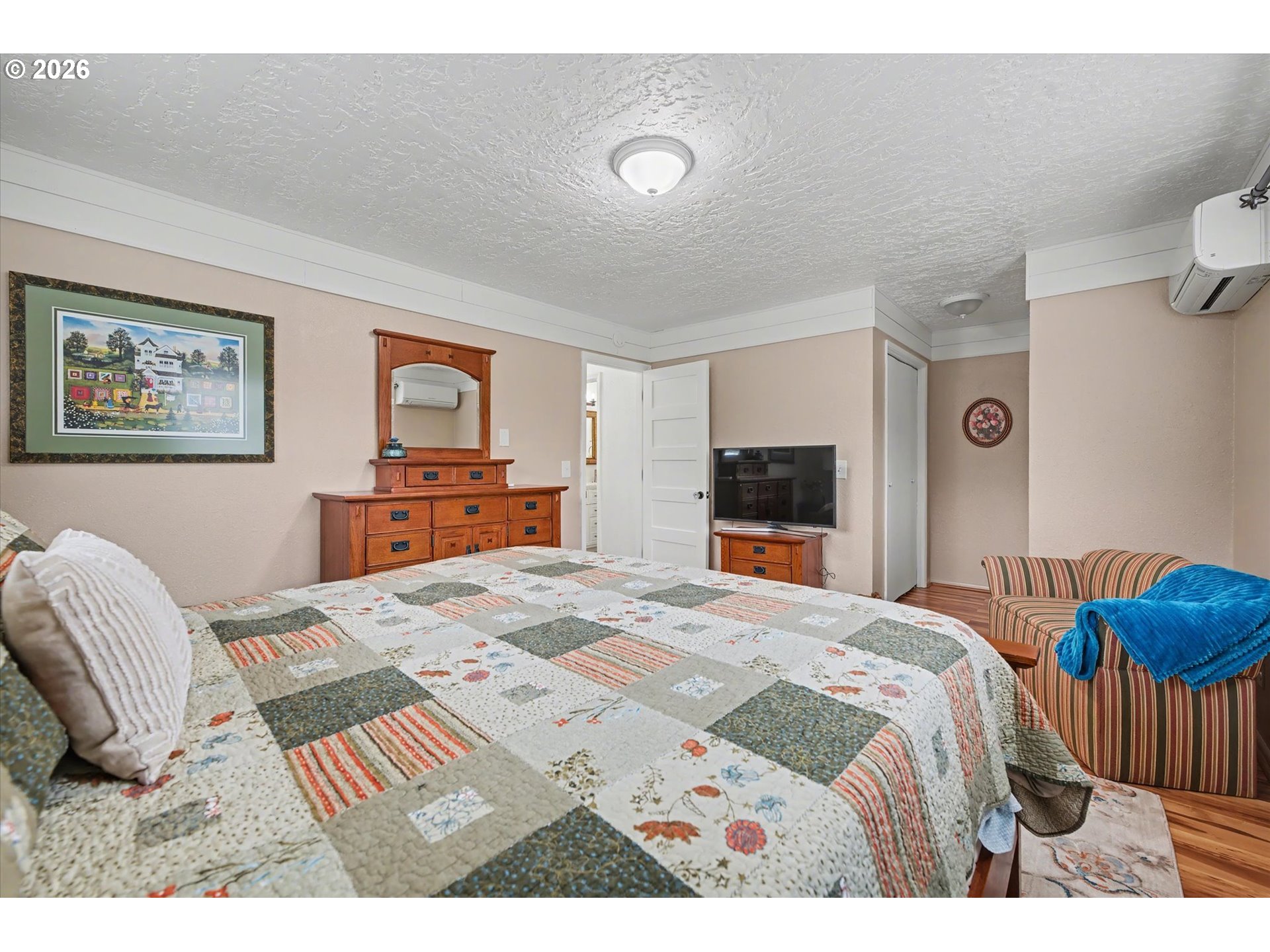 1414 19th Avenue Longview, WA 98632 - Photo 34 of 42 Bedroom