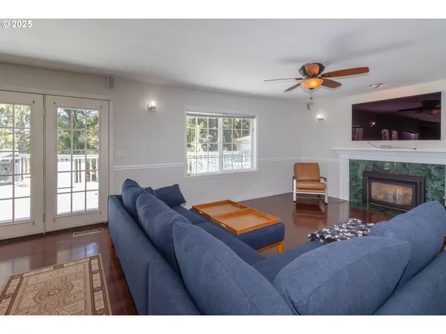 $685,000 | 416 Elmar Drive, Winchester, OR 97495