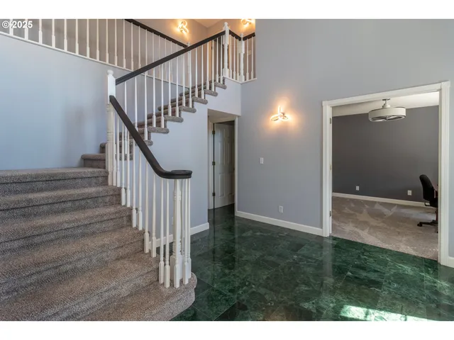 $685,000 | 416 Elmar Drive, Winchester, OR 97495