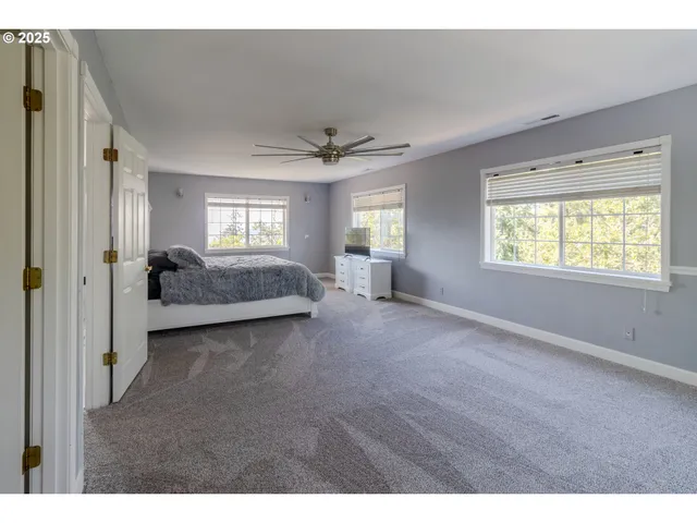 $685,000 | 416 Elmar Drive, Winchester, OR 97495