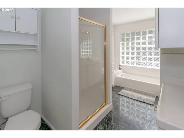 $685,000 | 416 Elmar Drive, Winchester, OR 97495