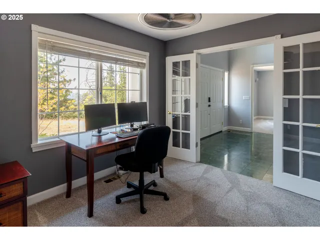 $685,000 | 416 Elmar Drive, Winchester, OR 97495