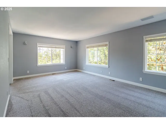 $685,000 | 416 Elmar Drive, Winchester, OR 97495