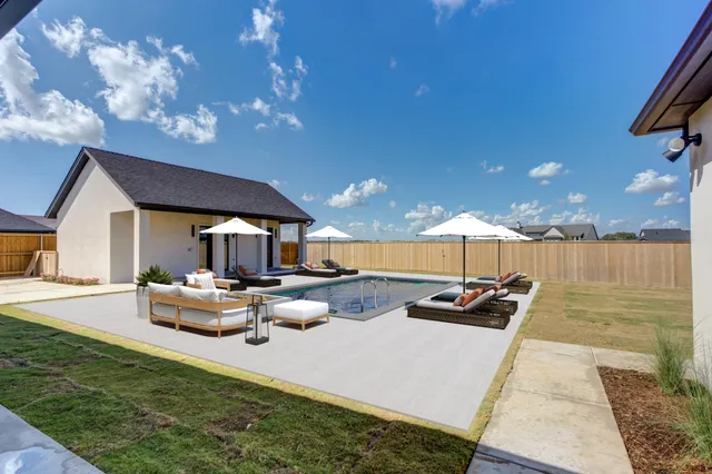 $1,249,500 | 7710 46th Street, Lubbock, TX 79407