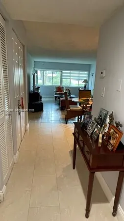 $2,100 | 100 Lakeview Drive, Unit 103, Weston, FL 33326