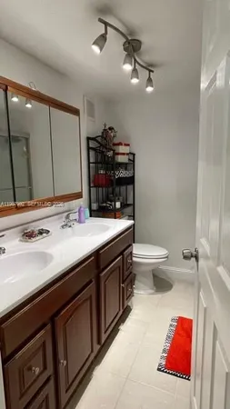 $2,100 | 100 Lakeview Drive, Unit 103, Weston, FL 33326