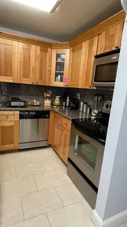 $2,100 | 100 Lakeview Drive, Unit 103, Weston, FL 33326