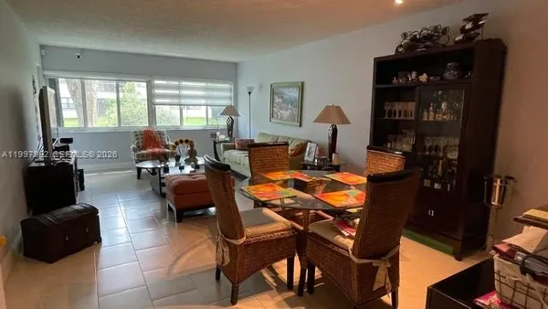 $2,100 | 100 Lakeview Drive, Unit 103, Weston, FL 33326