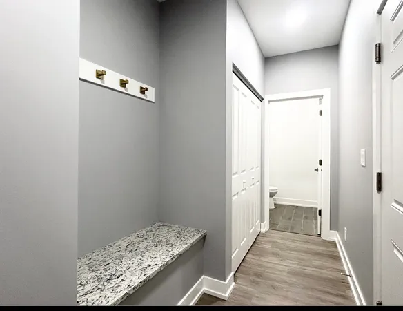 $2,300 | 1420 8th Street, Unit 1, Harvard, IL 60033