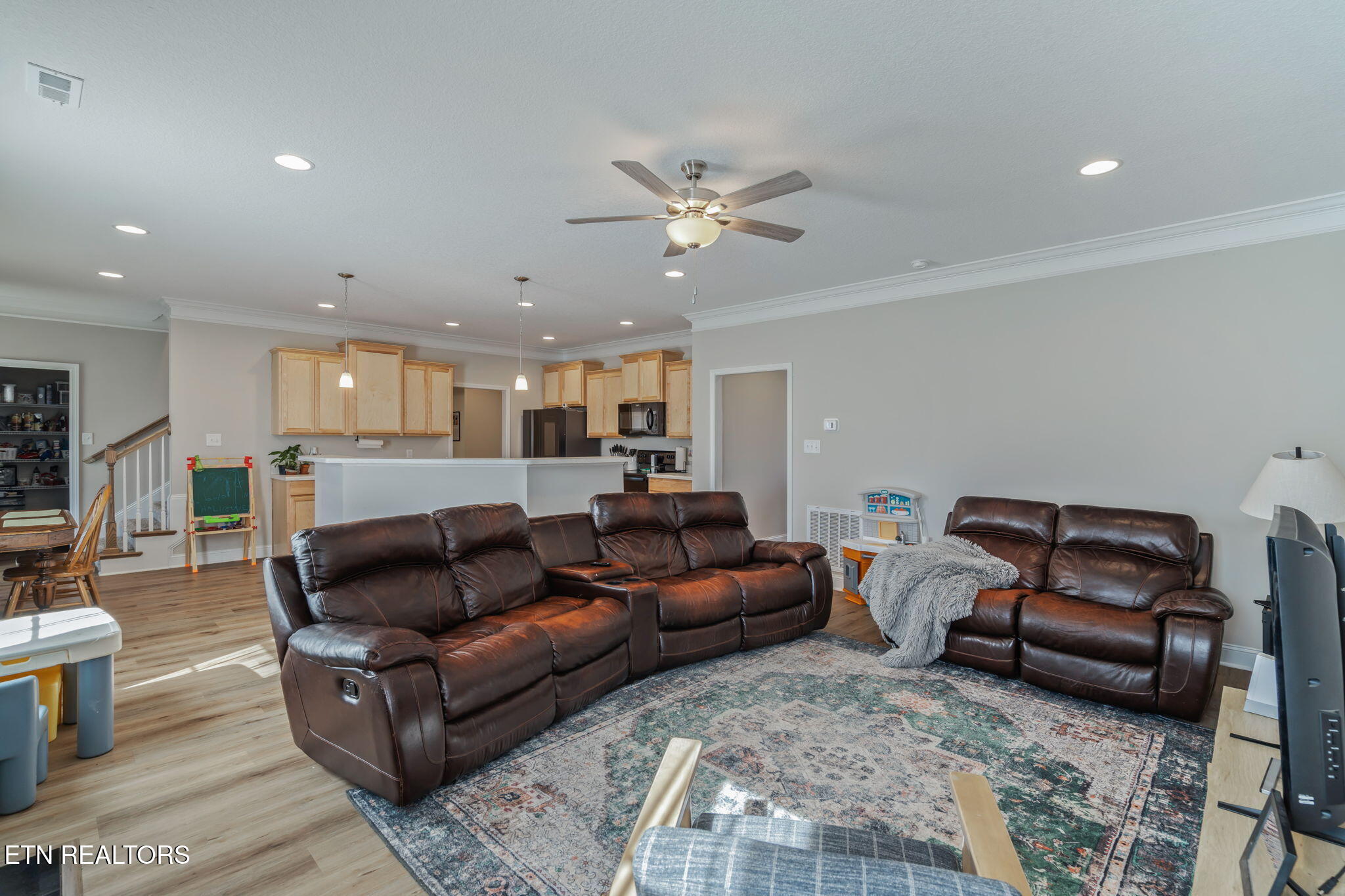 8147 Zenith Lane Powell, TN 37849 - Photo 11 of 49 11-web-or-mls-8147 Zenith Lane-12