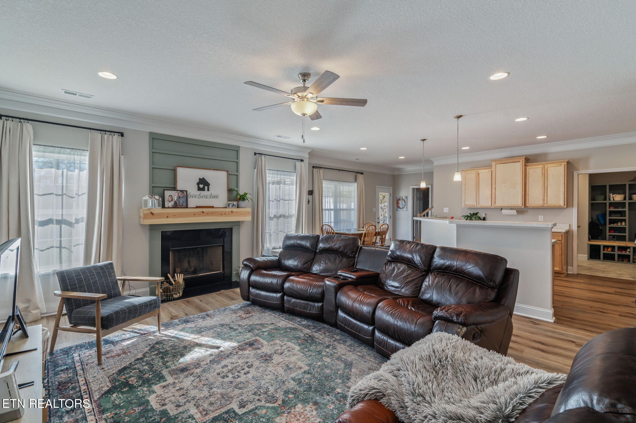 8147 Zenith Lane Powell, TN 37849 - Photo 12 of 49 12-web-or-mls-8147 Zenith Lane-13