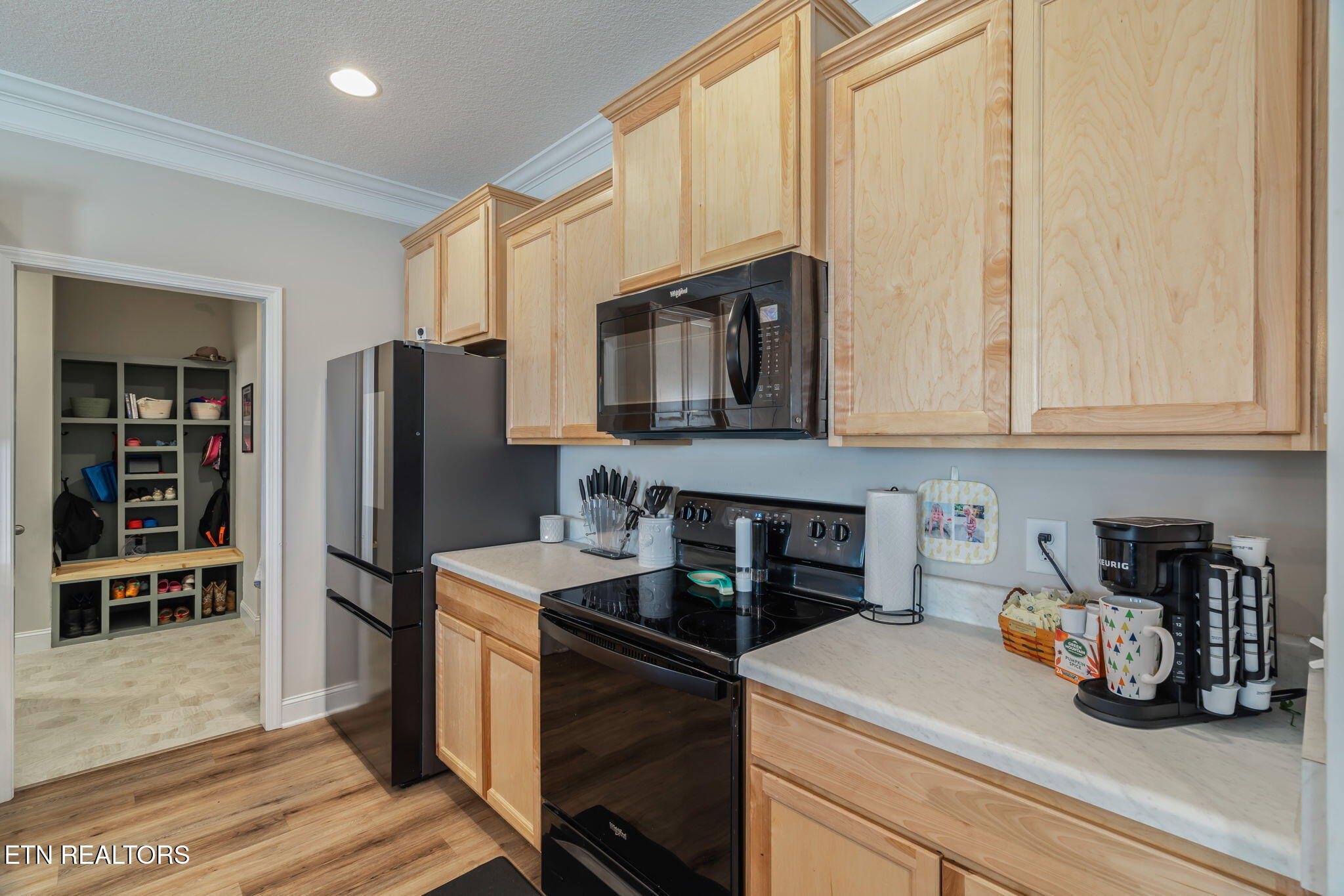 8147 Zenith Lane Powell, TN 37849 - Photo 14 of 49 14-web-or-mls-8147 Zenith Lane-15