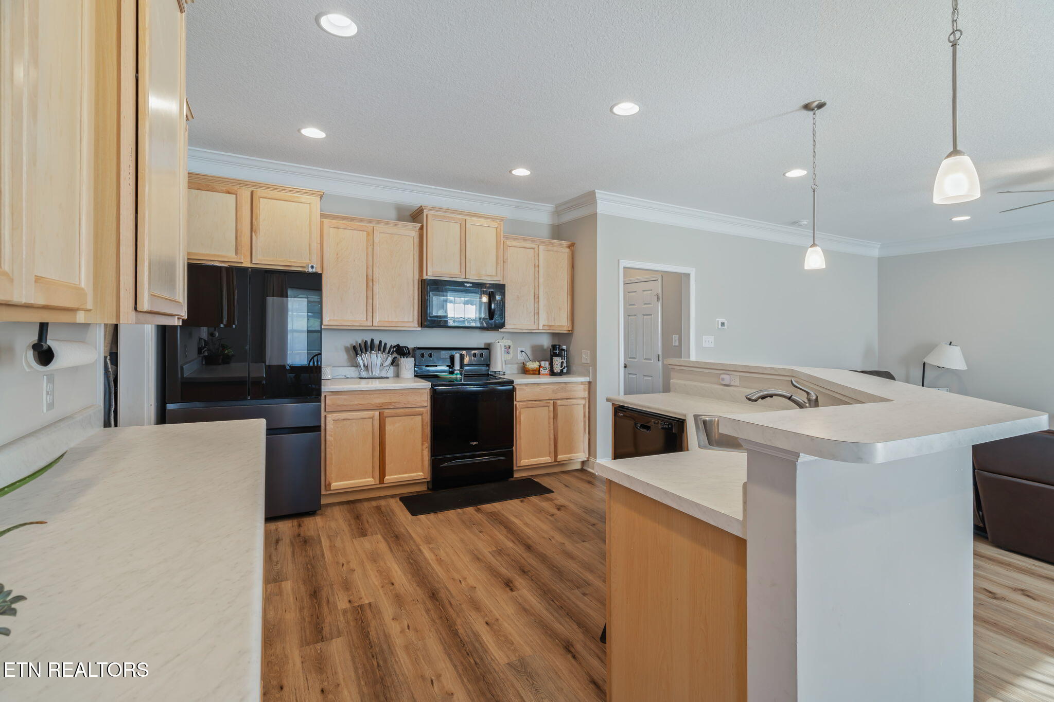 8147 Zenith Lane Powell, TN 37849 - Photo 17 of 49 17-web-or-mls-8147 Zenith Lane-18