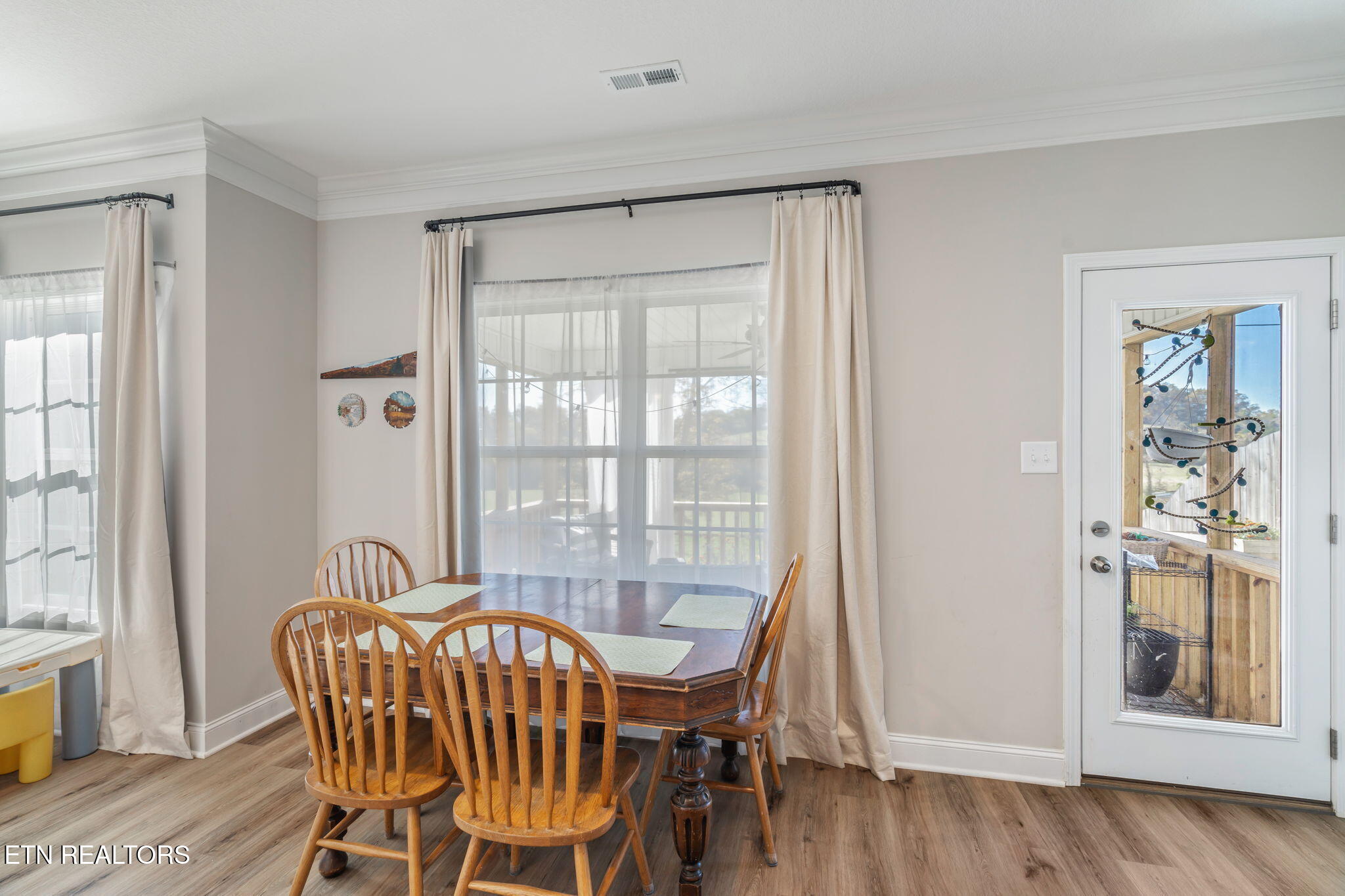 8147 Zenith Lane Powell, TN 37849 - Photo 20 of 49 20-web-or-mls-8147 Zenith Lane-21