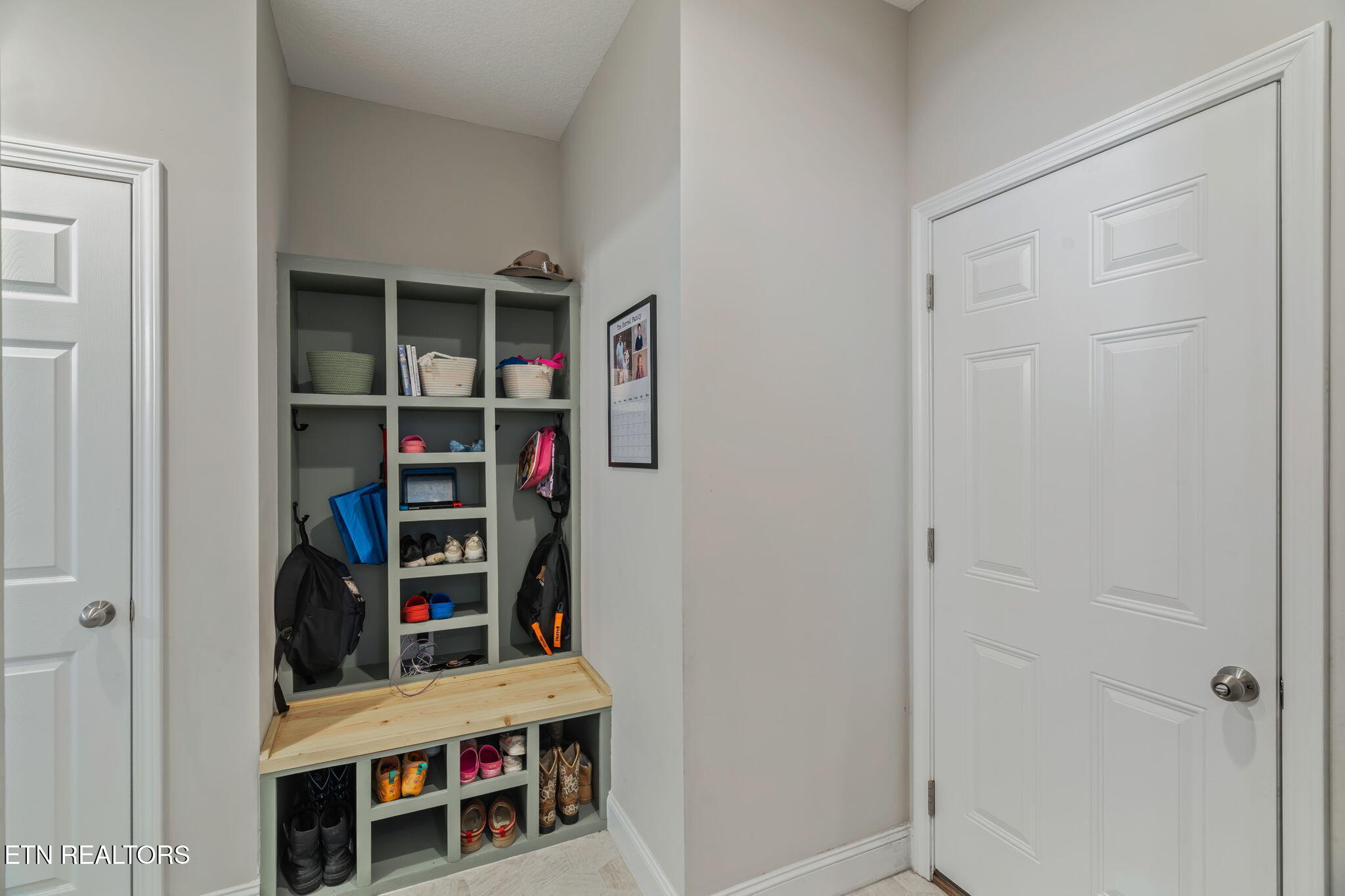 8147 Zenith Lane Powell, TN 37849 - Photo 23 of 49 23-web-or-mls-8147 Zenith Lane-24