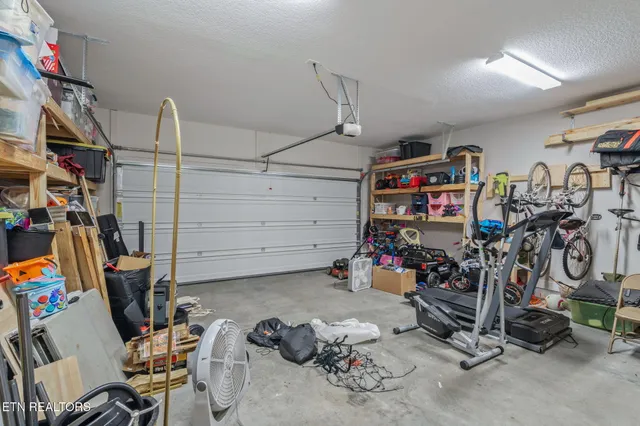 $419,900 | 8147 Zenith Lane, Powell, TN 37849