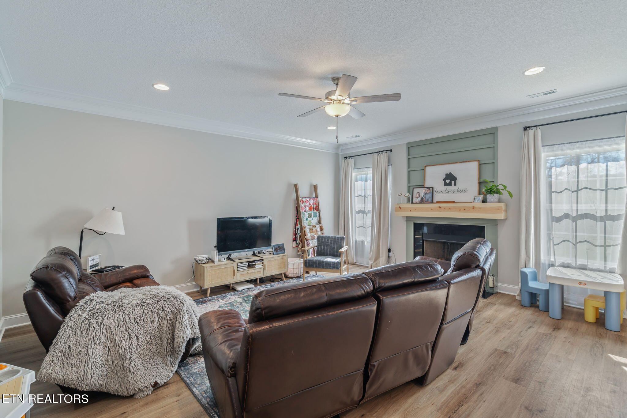 8147 Zenith Lane Powell, TN 37849 - Photo 9 of 49 9-web-or-mls-8147 Zenith Lane-10