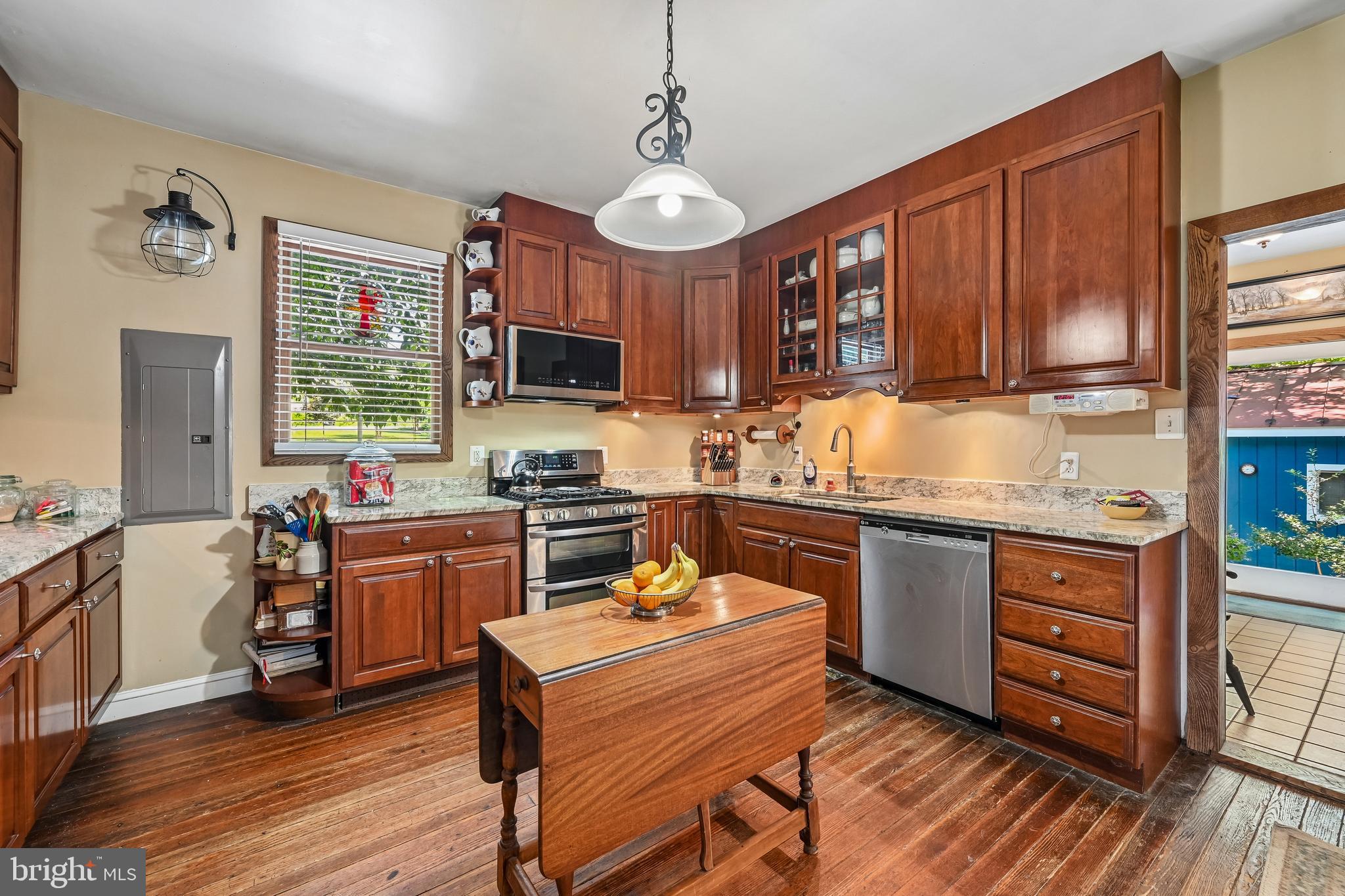 20925 Clarksburg Road Boyds, MD 20841 - Photo 24 of 68 Kitchen