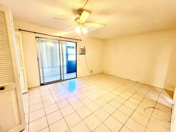 $1,549 | 111 Oakridge H, Unit 111, Deerfield Beach, FL 33442