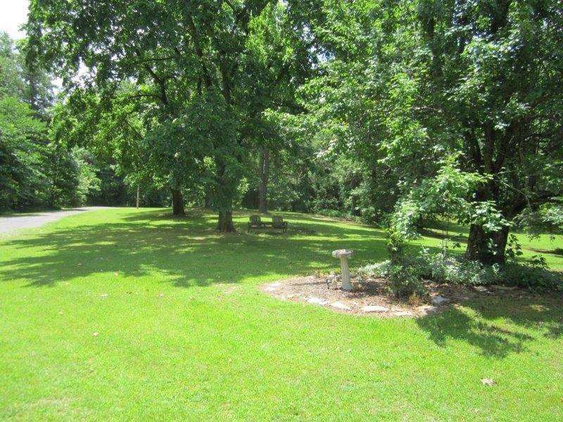 702 Bud Armour Road Gates, TN 38037 - Photo 2 of 23