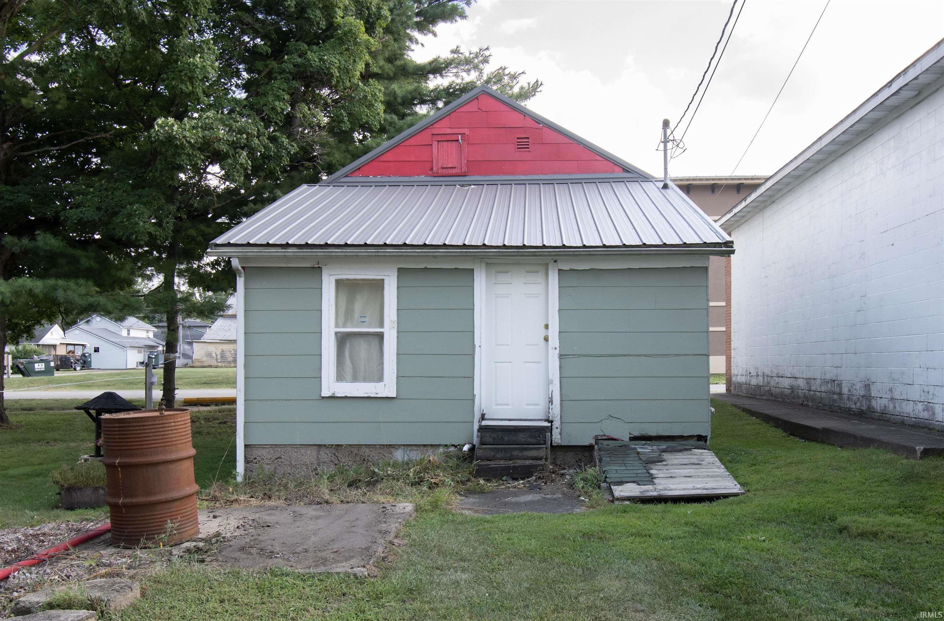 203 Defiance Street Howe, IN 46746 - Photo 5 of 19