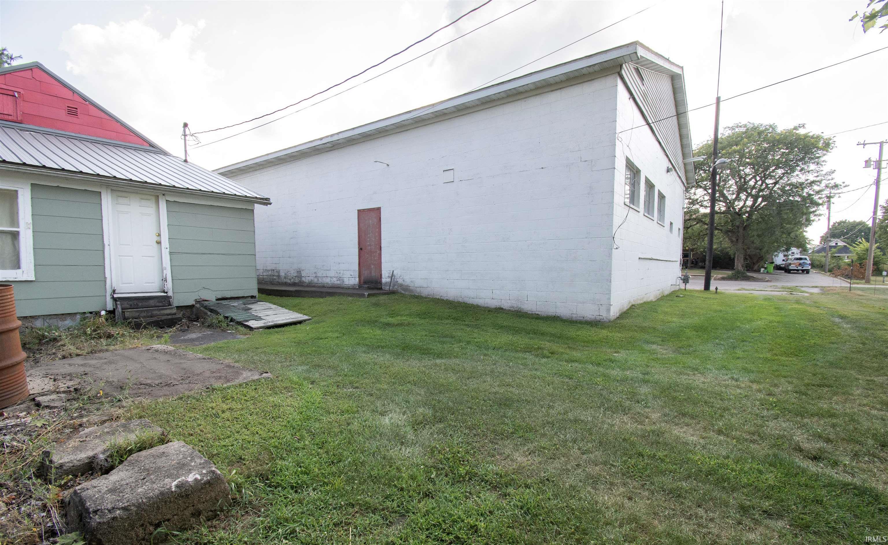 203 Defiance Street Howe, IN 46746 - Photo 6 of 19