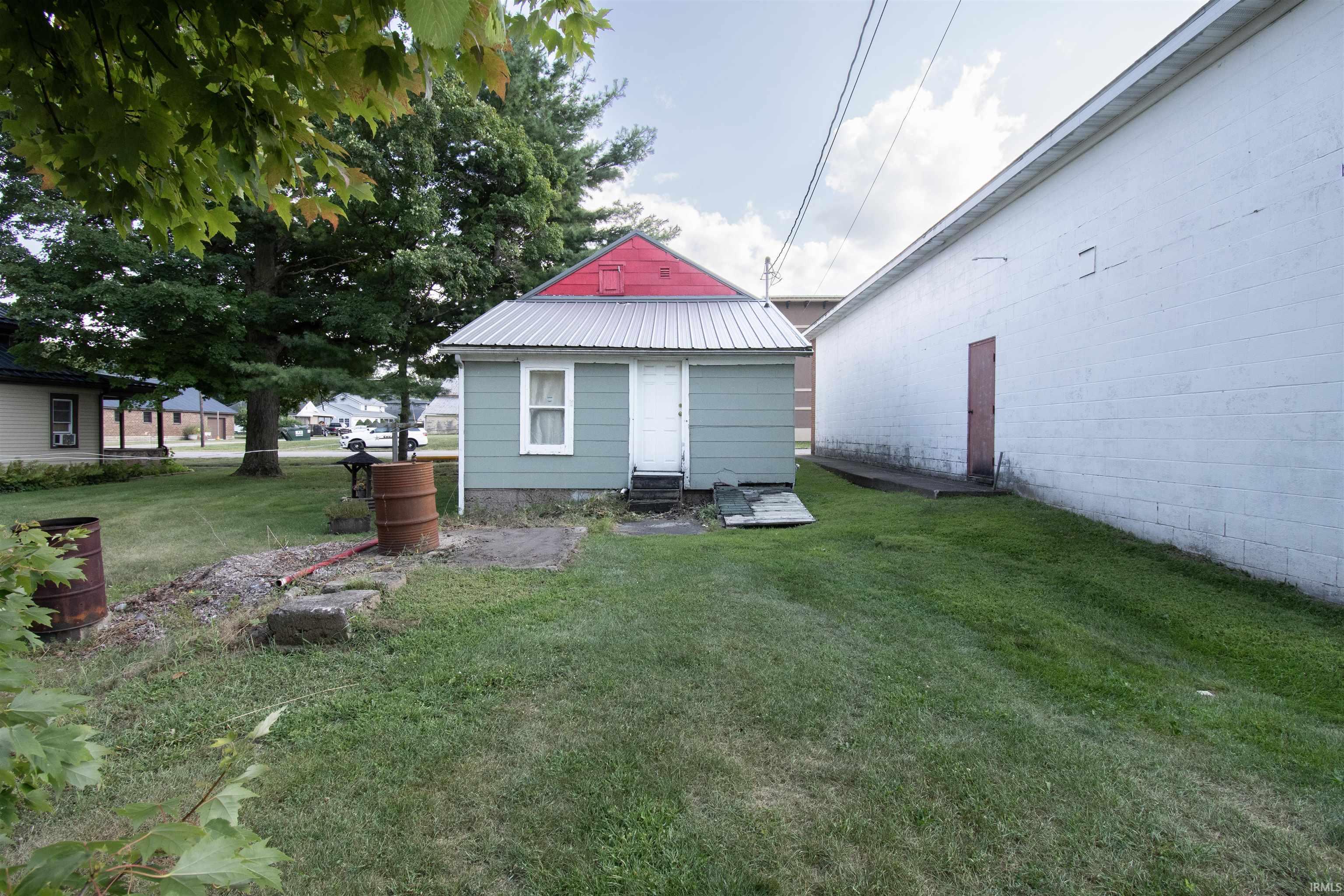 203 Defiance Street Howe, IN 46746 - Photo 7 of 19