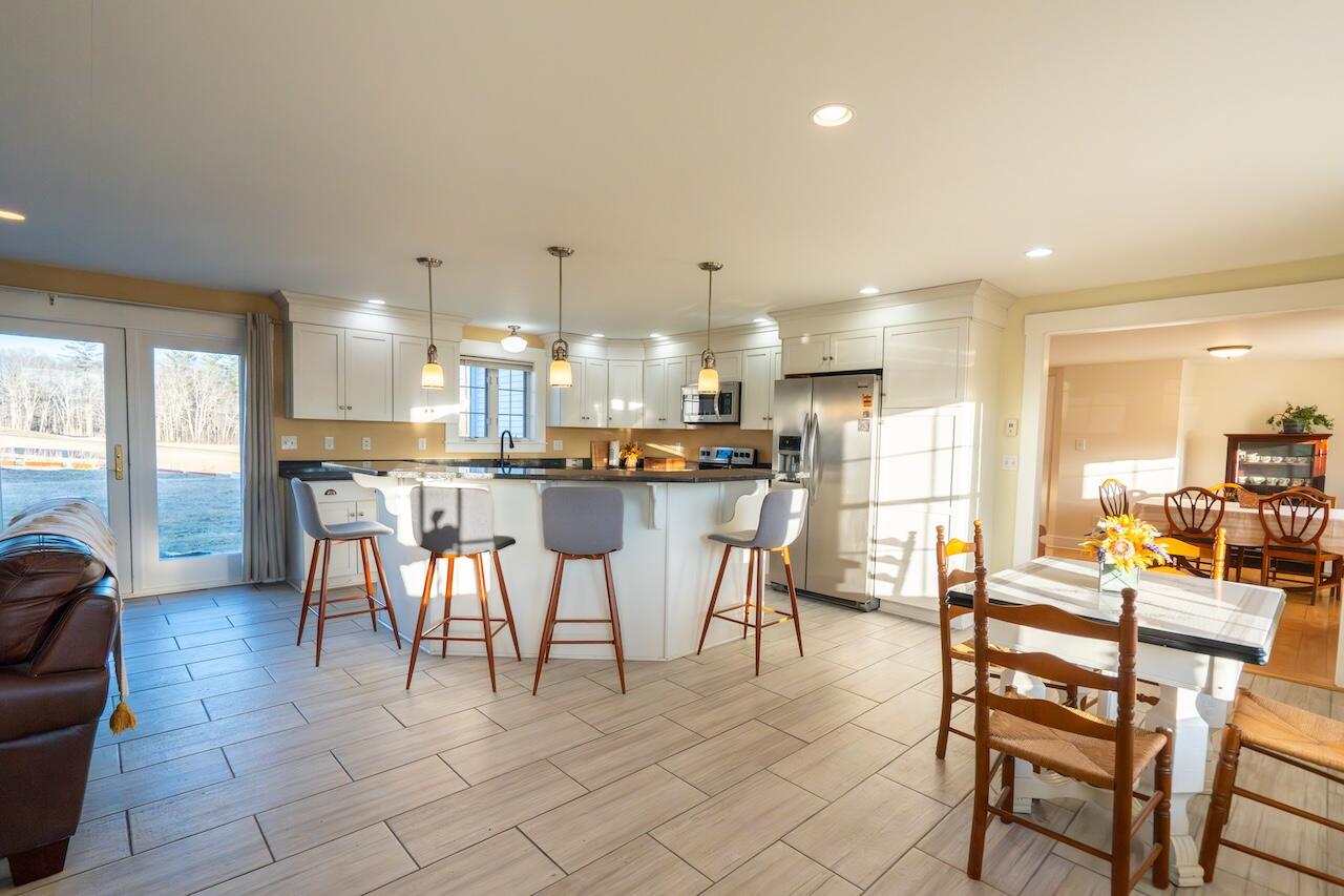 139 Wentworth Road Berwick, ME 03901 - Photo 5 of 37 4