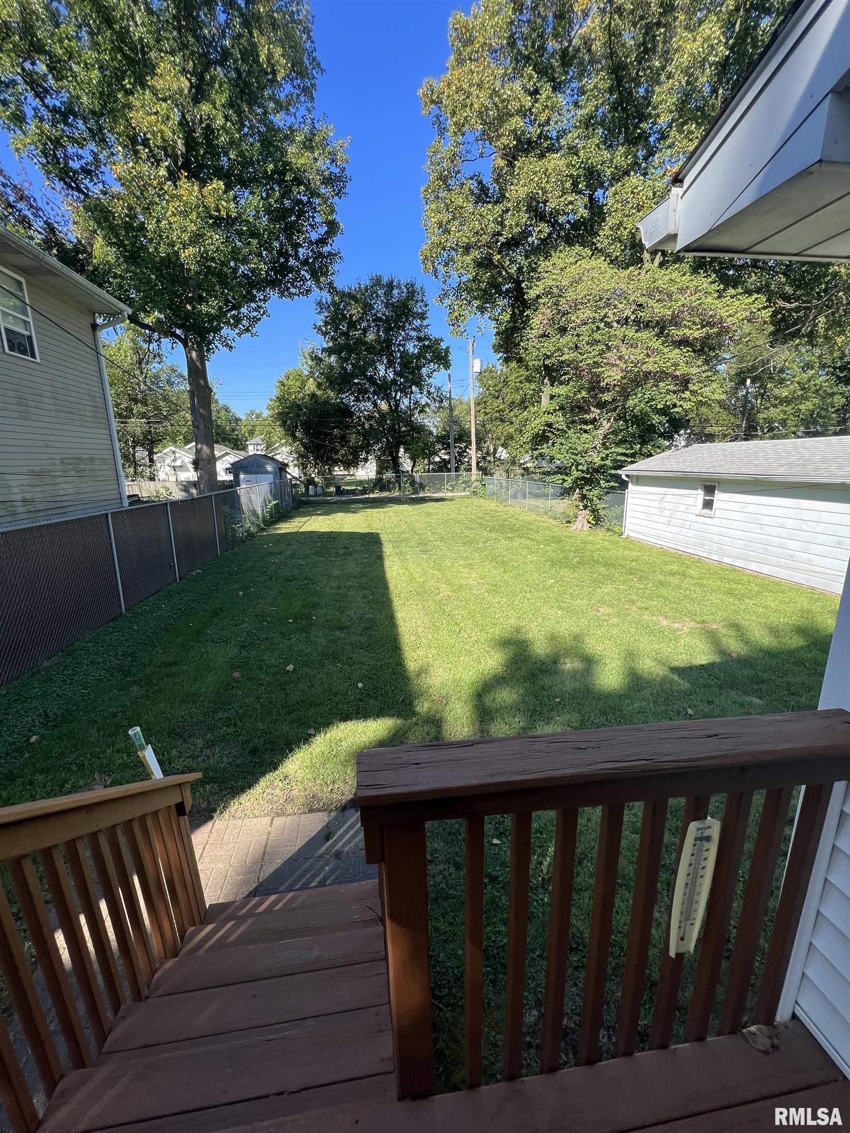 1729 Dial Court Springfield, IL 62704 - Photo 7 of 8 Gallery Image 7