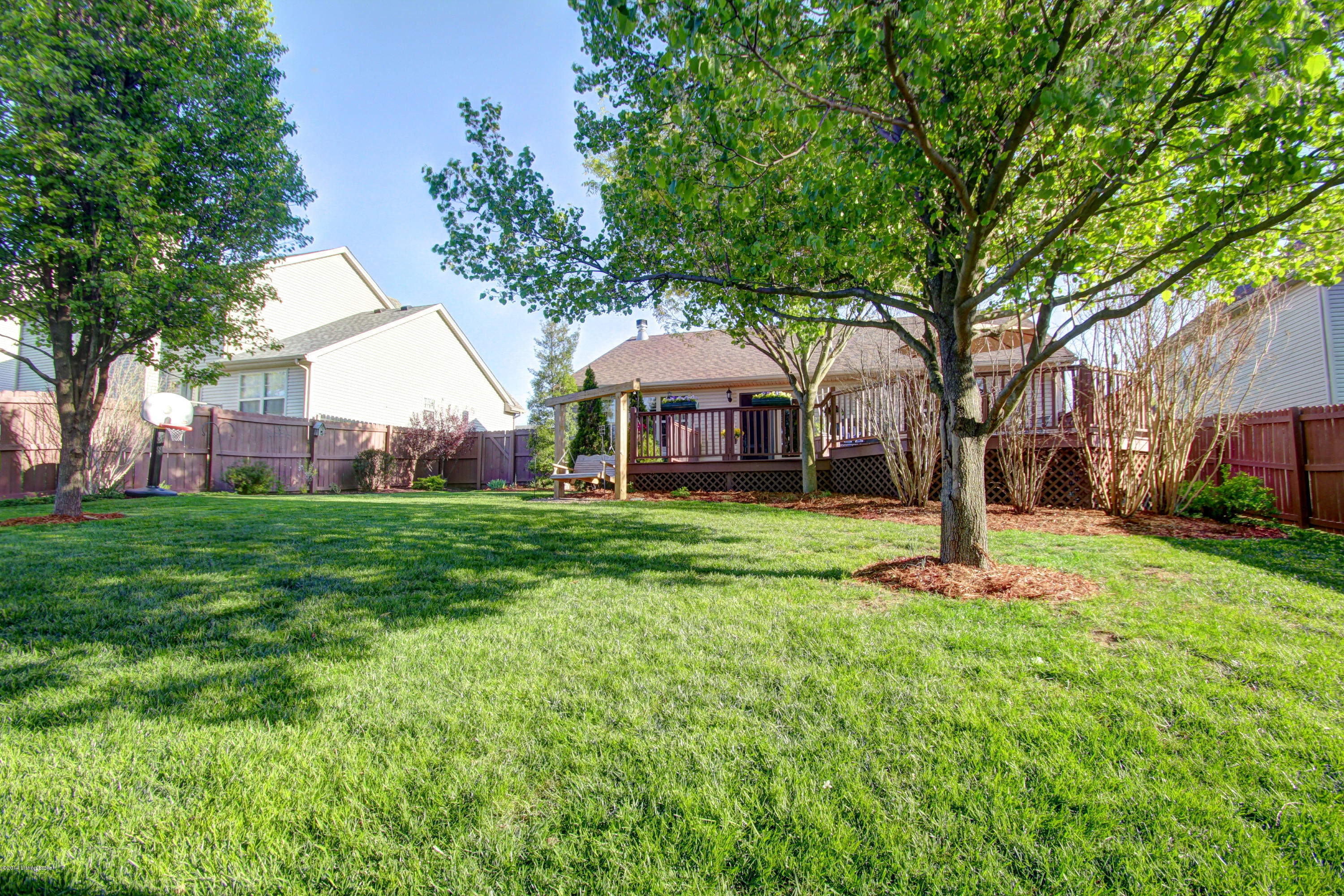 7233 Quindero Run Road Louisville, KY 40228 - Photo 28 of 36 Back Yard