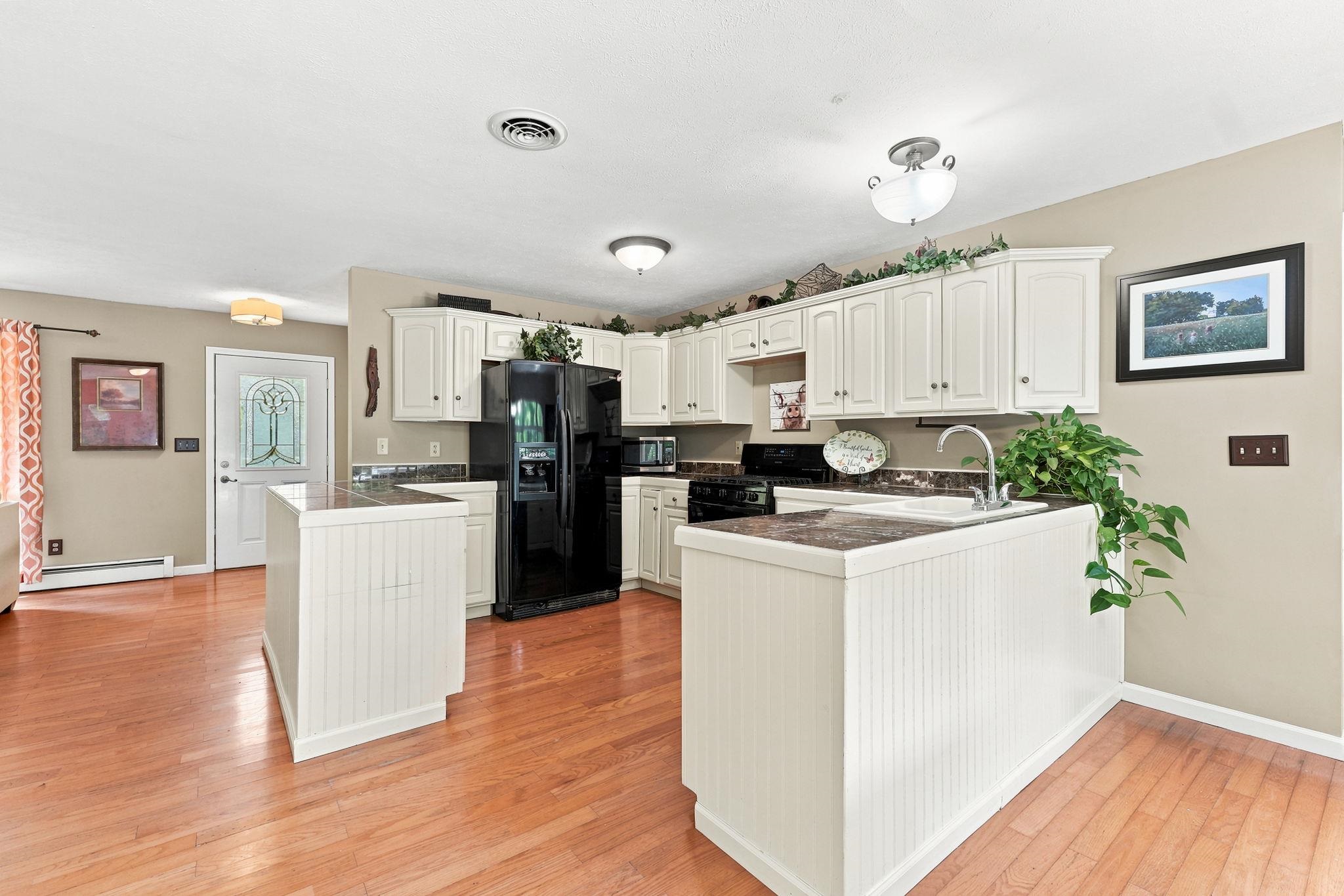 20181 Miller Road South Bend, IN 46614 - Photo 7 of 50 Gallery Image 7
