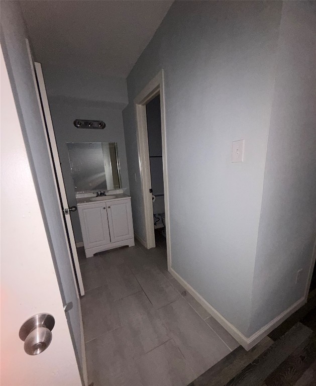4626 Bell Street, Unit 6 Houston, TX 77023 - Photo 11 of 11 an empty room with windows
