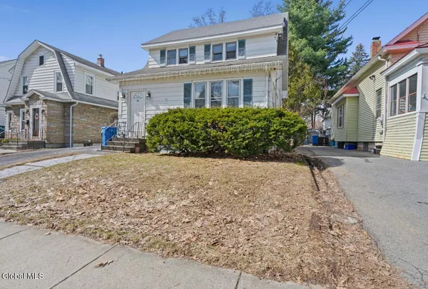$295,000 | 93 Hollywood Avenue, Albany, NY 12208