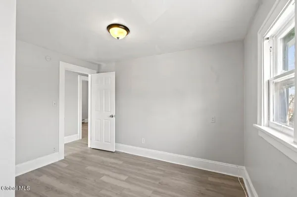 $295,000 | 93 Hollywood Avenue, Albany, NY 12208