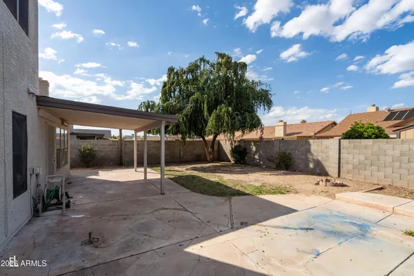 $2,000 | 7854 West Fleetwood Lane, Glendale, AZ 85303