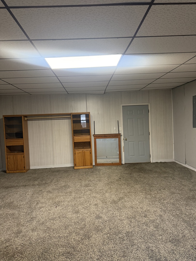 312 East 11th Street Georgetown, IL 61846 - Photo 16 of 25 a view of an empty room