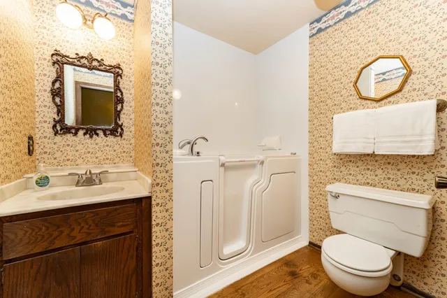 $560,000 | 2717 Oslo Court Northeast, Rochester, MN 55906