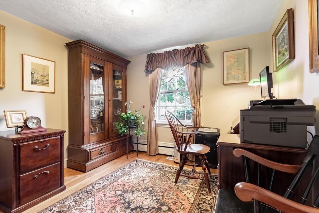 33 Crescent Road Hamilton, MA 01982 - Photo 16 of 32