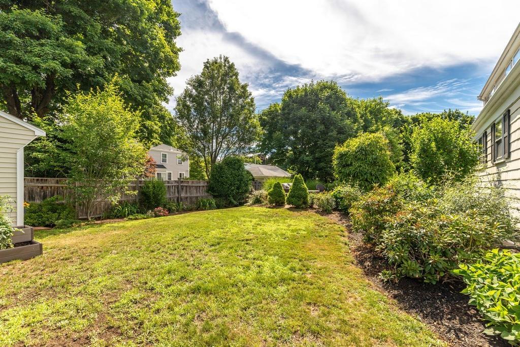 33 Crescent Road Hamilton, MA 01982 - Photo 30 of 32