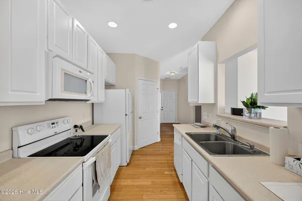 $240,000 | 1655 Honeybee Lane, Wilmington, NC 28412