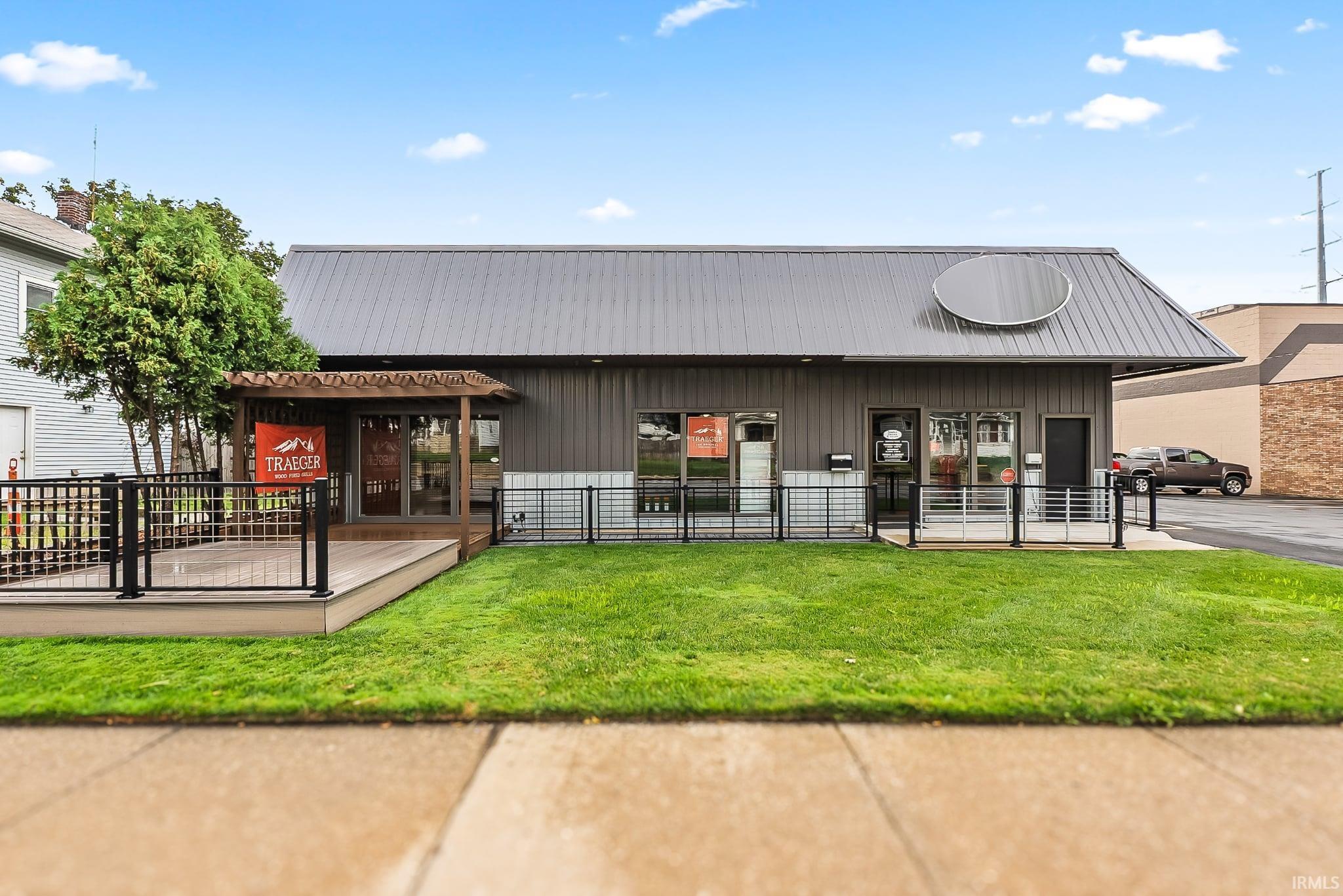 2332 North Clinton Street Fort Wayne, IN 46805 - Photo 1 of 22