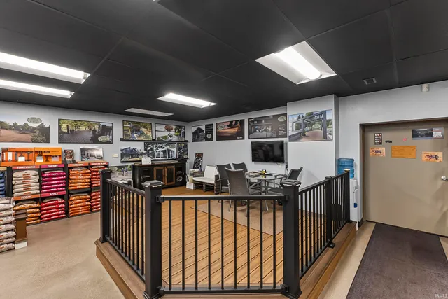 $625,000 | 2332 North Clinton Street, Fort Wayne, IN 46805