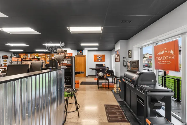 $625,000 | 2332 North Clinton Street, Fort Wayne, IN 46805