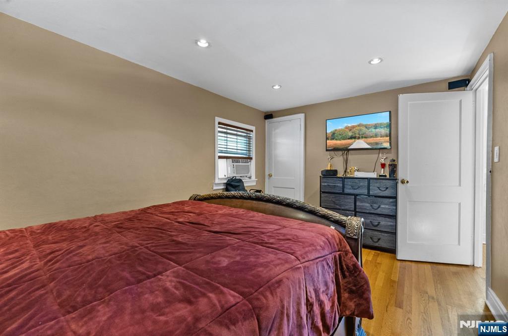 288 Sussex Road Wood-Ridge, NJ 07075 - Photo 15 of 30