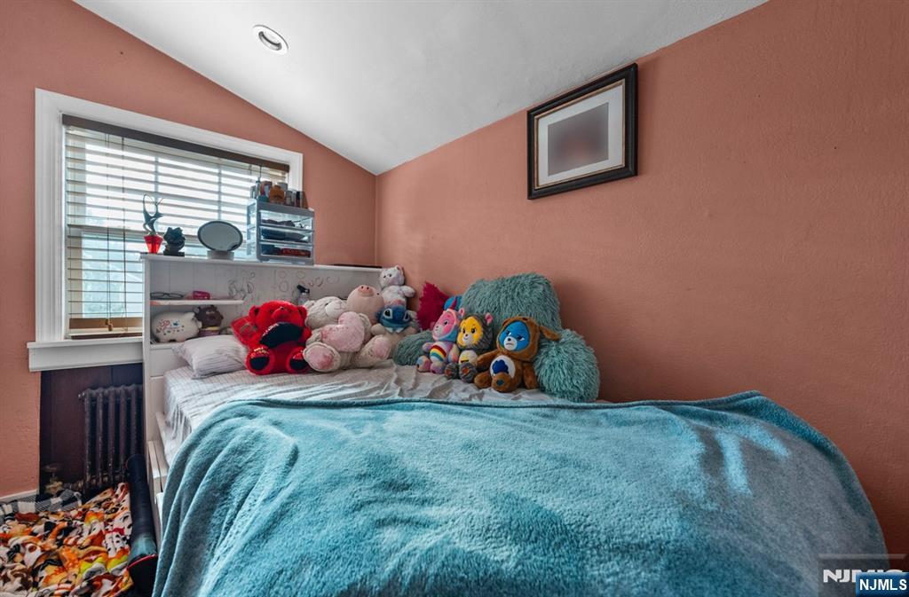 288 Sussex Road Wood-Ridge, NJ 07075 - Photo 17 of 30