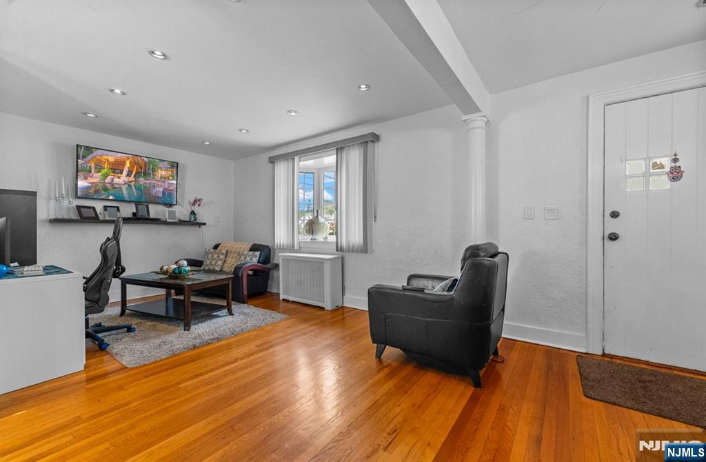 288 Sussex Road Wood-Ridge, NJ 07075 - Photo 4 of 30